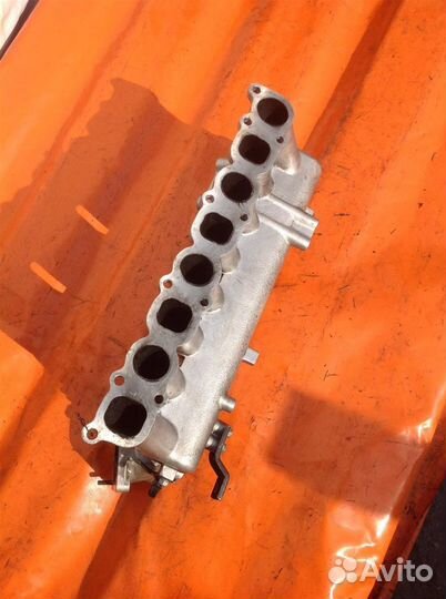 Коллектор впускной Kia Sorento (2002-2009)