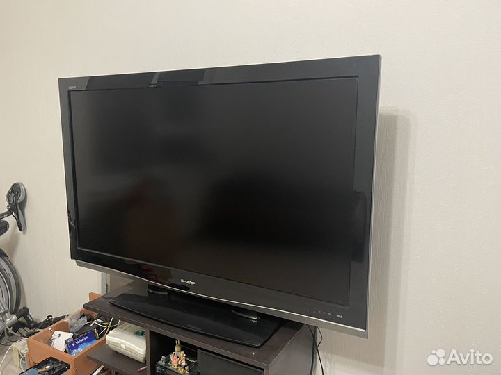 Телевизор Sharp 52 дюйма FHD
