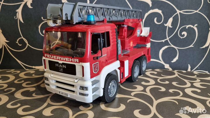 Пожарная машина bruder