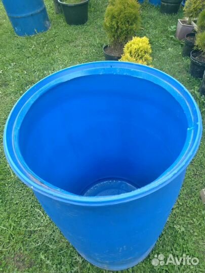 Бочка пластиковая бу 227л с вырезанной крышкой