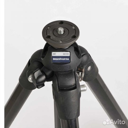Manfrotto штатив 441 carbon