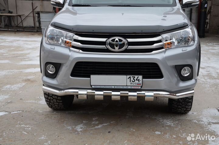 Защита переднего бампера Toyota Hilux волна G