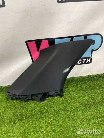 Обшивка стойки Ford Explorer 6 U625 2020