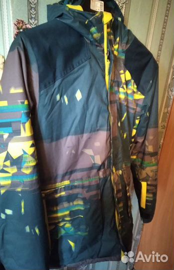 Сноубордическая куртка