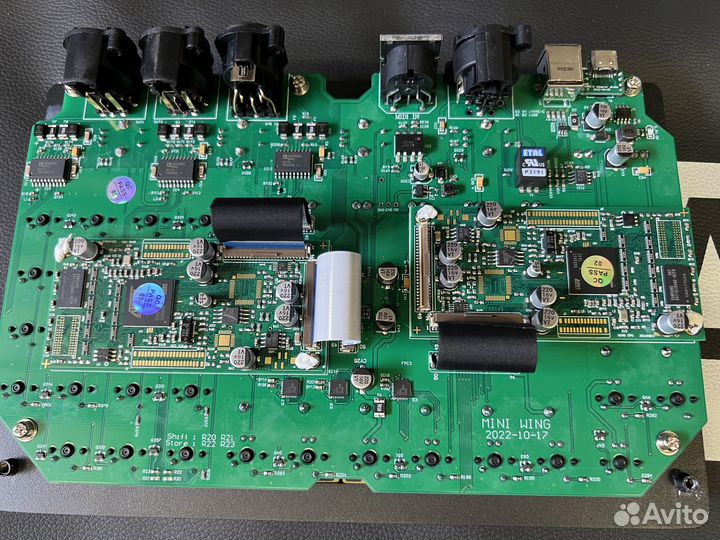 MA Command Wing mini