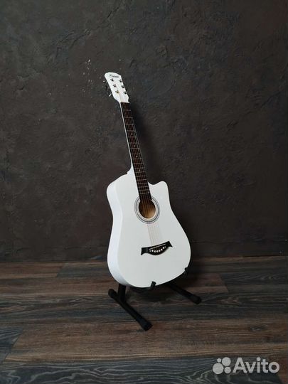 Гитара с комплектом