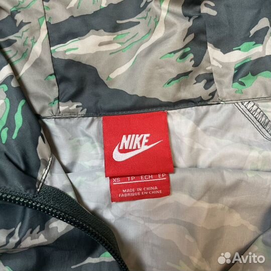 Ветровка для бега nike