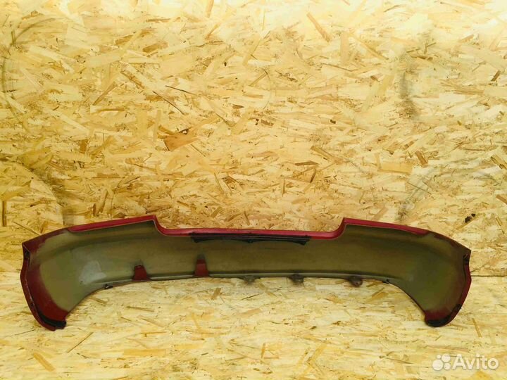 Бампер задний Toyota Curren T200 Красныйцарапины