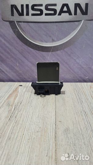 Резистор печки Реостат Nissan qashqai J10