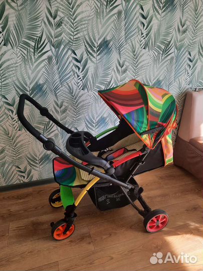 Прогулочная коляска