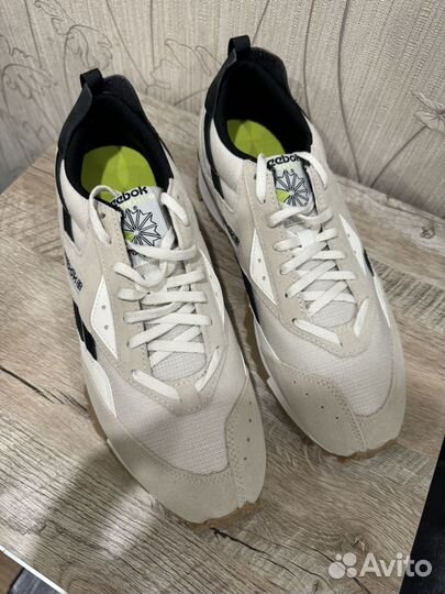 Кроссовки reebok LX 2200