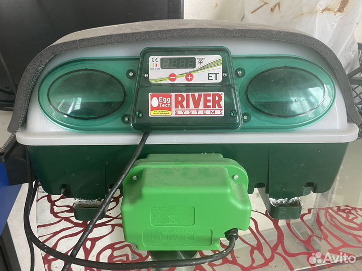 Инкубатор для яиц