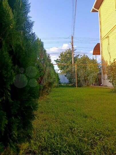 Коттедж 285 м² на участке 6 сот.