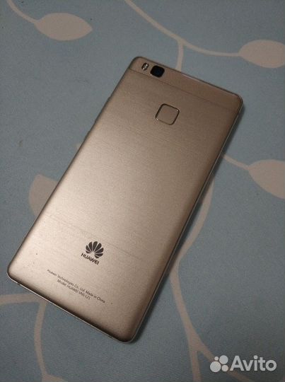 Телефон Huawei P9 lite
