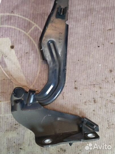 Петля капота Mitsubishi Outlander Xl CW7W 4HN 2010