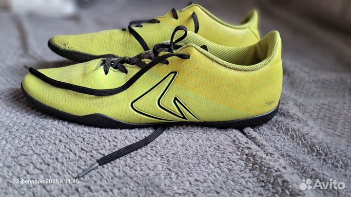 Футбольные бутсы 43 размер Demix