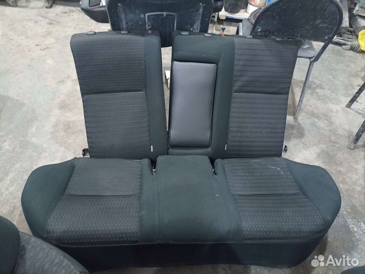Сиденья Toyota Corolla 150 06-12г