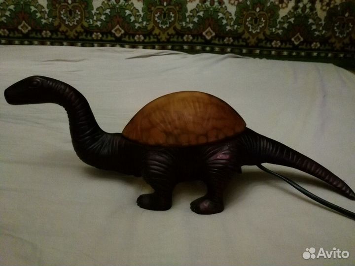 Светильник бронза динозавр