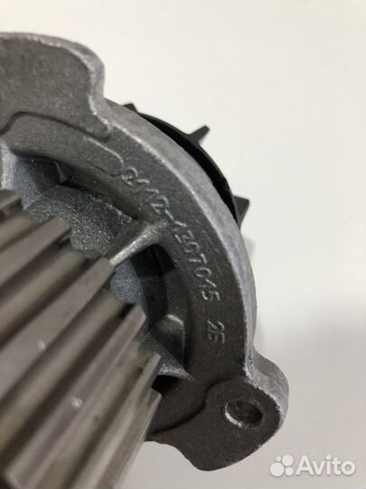 Водяной насос для автомобиля