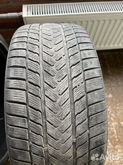 Gripmax Status Pro Winter 245/40 R18 97V