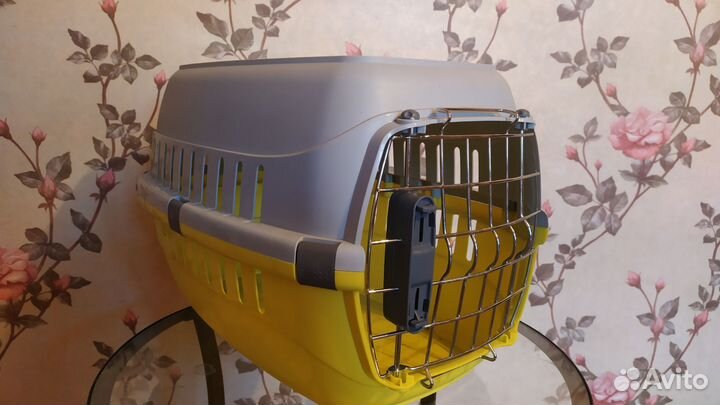 Переноска для кошек и собак
