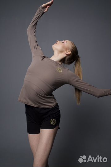 Тренер по художественной гимнастике, растяжке