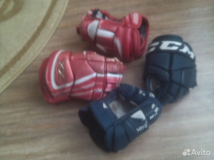 Краги хоккейные