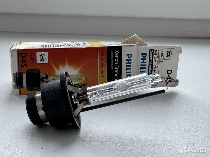 Лампа ксеноновая Philips d4S 42402 42V 35W 4300 K