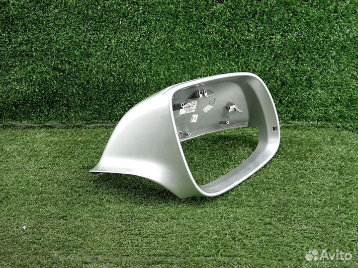 Накладка зеркала правая Audi Q5 8R Audi Q5 8R