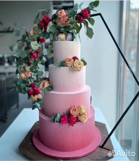 Подставка для свадебного торта