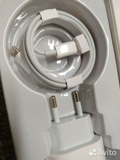 Блок для зарядки iPhone