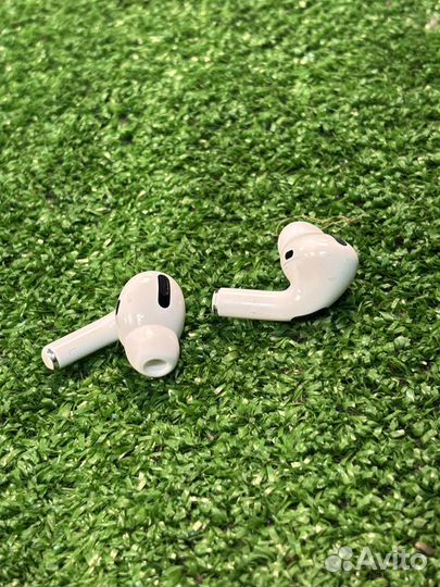 Беспроводные наушники AirPods Pro (Gen 1)