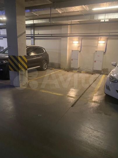 Машиноместо, 16 м²