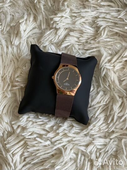 Часы наручные женские