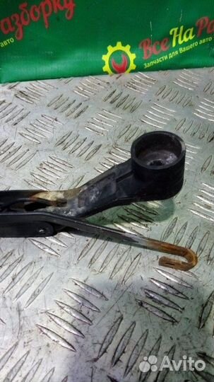 Поводок дворников Mitsubishi Lancer 9 универсал