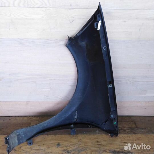 Крыло переднее правое Renault Megane 2