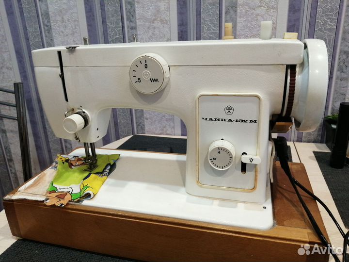 Швейная машина чайка 132м