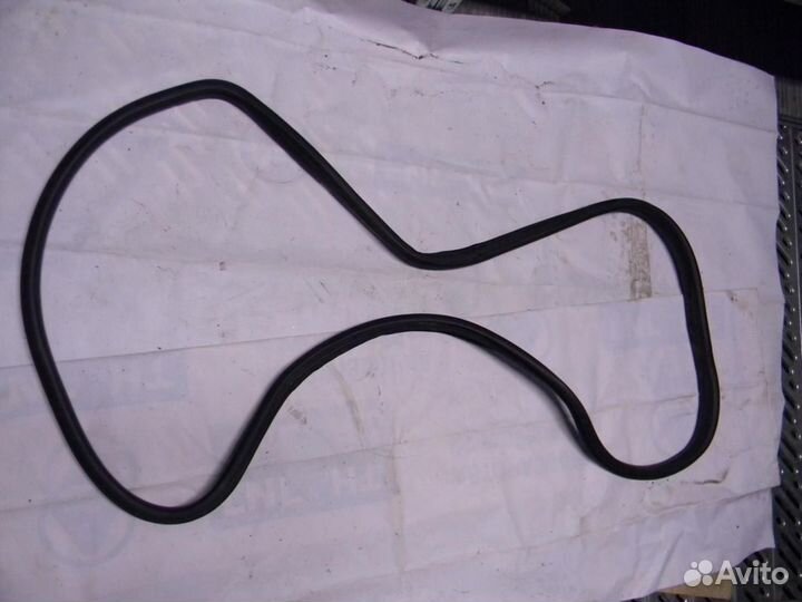 Уплотнитель (внутри) Astra H / Family 2004-2015