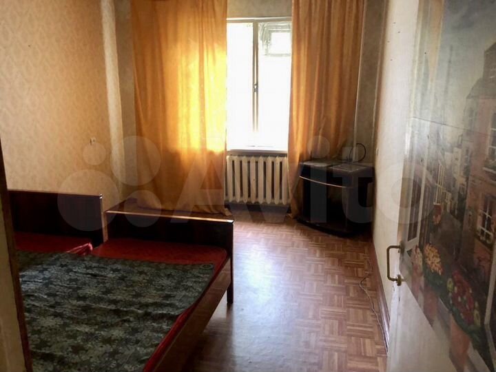 3-к. квартира, 70 м², 1/12 эт.