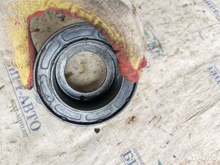 Муфта кондиционера Ford Focus 2 (сломан разъем)