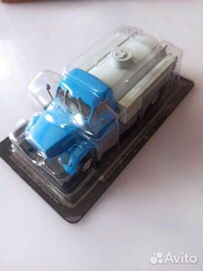 Автолегенды грузовики краз,зил,маз,газ и журналы