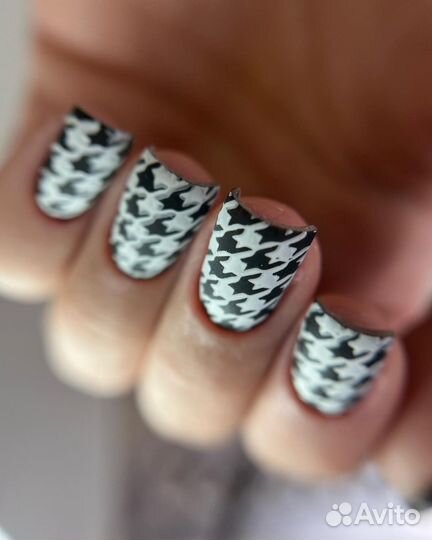 Мастер маникюра