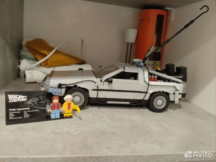 Lego делориан оригинал