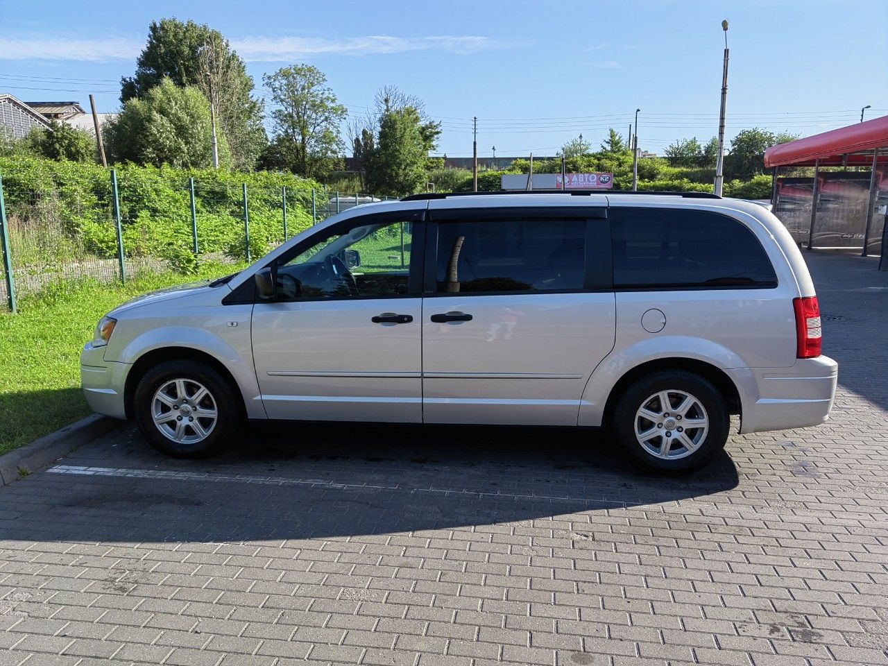 Chrysler Grand Voyager: фото владельца