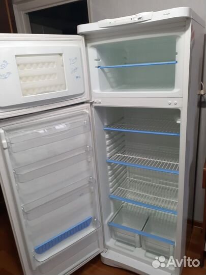 Холодильник Indesit