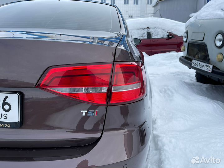 Задние фонари на Jetta 6 рестайлинг правая сторона
