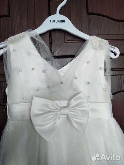 Платье белое