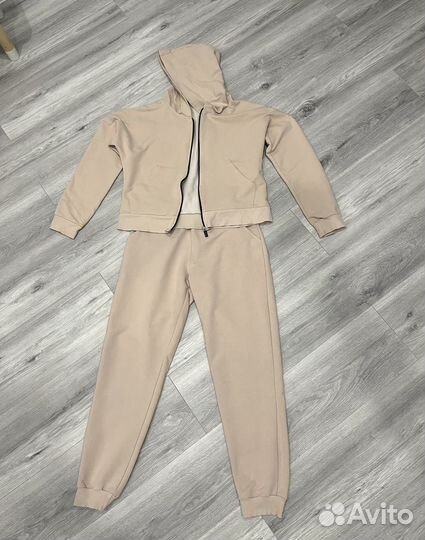 Спортивная форма женская