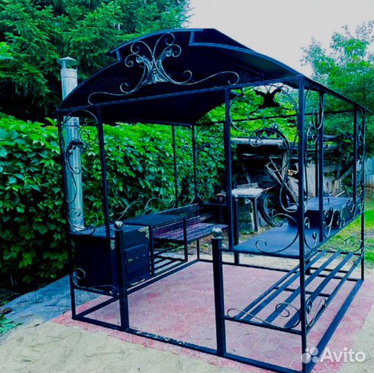 Мангальная зона с крышей