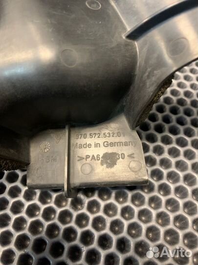 Пластик моторного отсека Porshe Panamera 970 рест